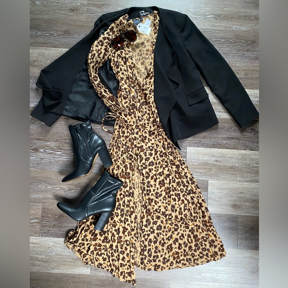 Gap leopard 🐆 wrap dress. NWT - Picture 4 of 8